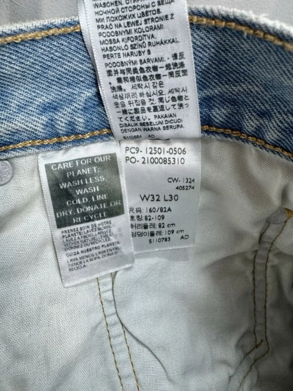 Levis 501 XX Jeans Mens 32x30 Blue Light Wash Button Fly Straight Leg Distressed
